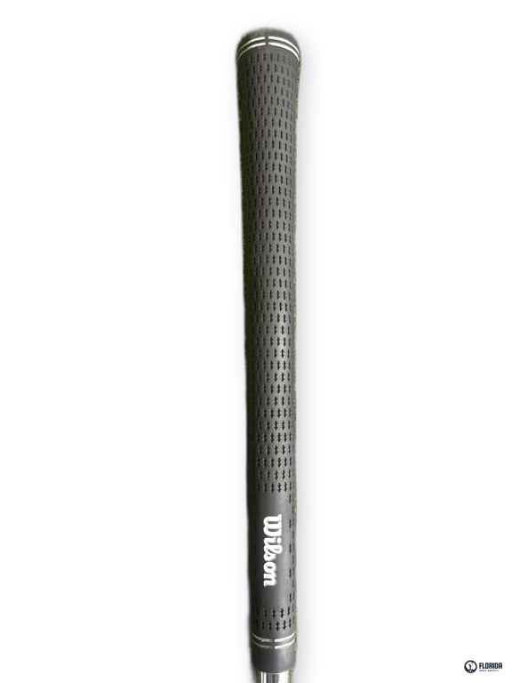 Wilson Launch Pad 2 Iron Set KBS Max Ultralite R Shaft Wilson Stock Grip Right image 6