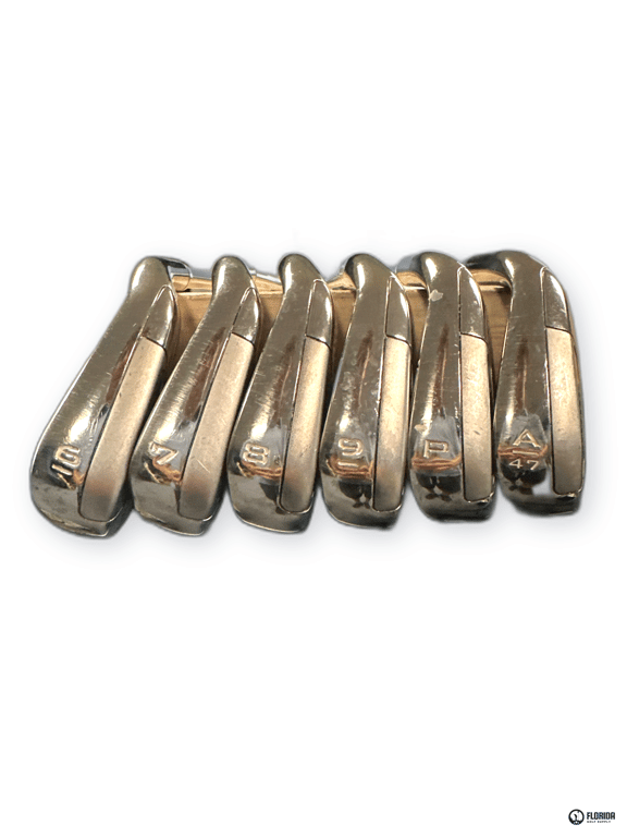 Callaway Big Bertha 23 6-PW, AW Degree Iron Set RCH 65 R Regular Flex Shaft Winn Dri-Tac Midsize Grip Right